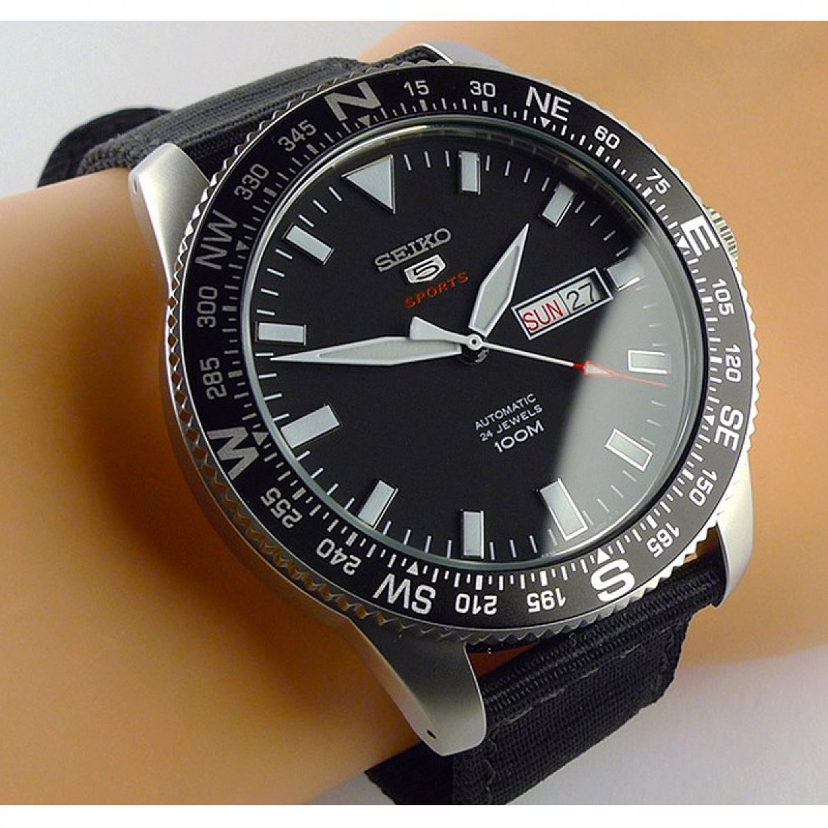 Seiko 5 Sports Automatic 24 Jewels SRP667K1